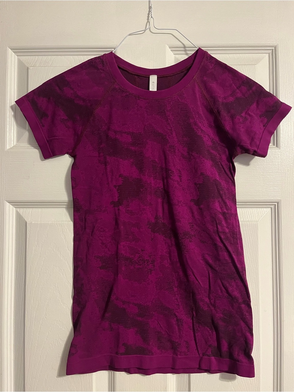 Athleta Momentum Seamless Tee